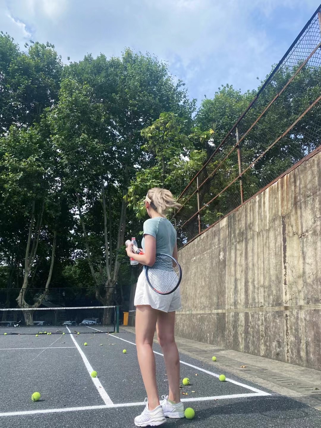 Julia Du's Tennis Pic.